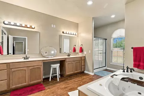 Bath - 2355 Bryan, Durant, OK 74701 photo 1 of 2