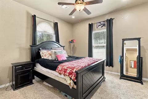 Bedroom - 2355 Bryan, Durant, OK 74701 photo 4 of 7