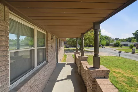 Exterior - 11029 E 26th Pl, Tulsa, OK 74129 photo 4 of 9