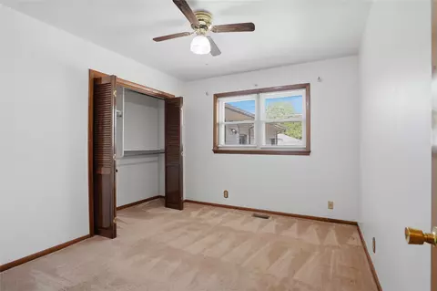 Bedroom - 11029 E 26th Pl, Tulsa, OK 74129 photo 6 of 7