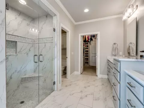 Bath - 2508 E Olympia St, Broken Arrow, OK 74014 photo 8 of 11