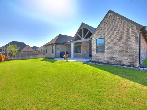 Exterior - 2508 E Olympia St, Broken Arrow, OK 74014 photo 6 of 11