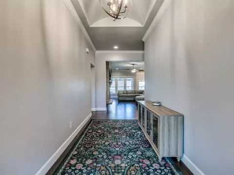 Entry Way - 2508 E Olympia St, Broken Arrow, OK 74014 photo 3 of 5