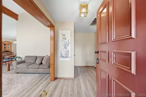 Entry Way - 161 E K Pl, Jenks, OK 74037 photo 1 of 3