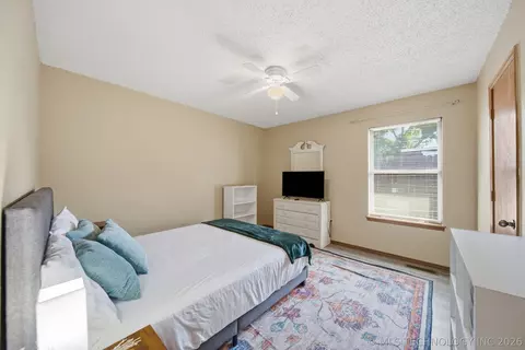 Bedroom - 161 E K Pl, Jenks, OK 74037 photo 2 of 4