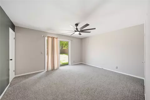 Bedroom - 5811 E 61st Pl, Tulsa, OK 74136 photo 1 of 3