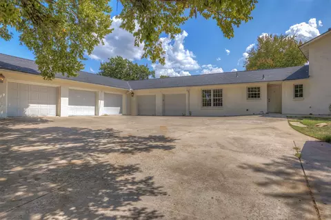 Exterior - 4001 E 109th St, Tulsa, OK 74137 photo 7 of 13