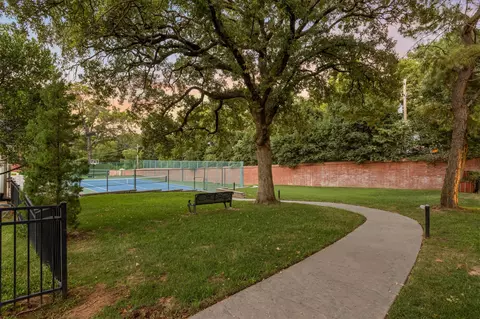 View/Area - 4001 E 109th St, Tulsa, OK 74137 photo 1 of 5