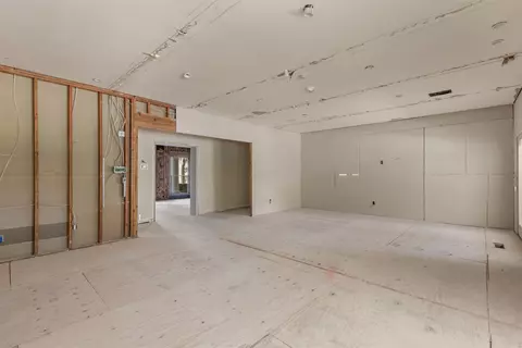 Living - 4001 E 109th St, Tulsa, OK 74137 photo 2 of 9