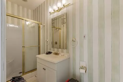 Bath - 4001 E 109th St, Tulsa, OK 74137 photo 5 of 5