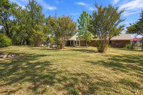Exterior - 226 Cordell, Colbert, OK 74733 photo 6 of 7