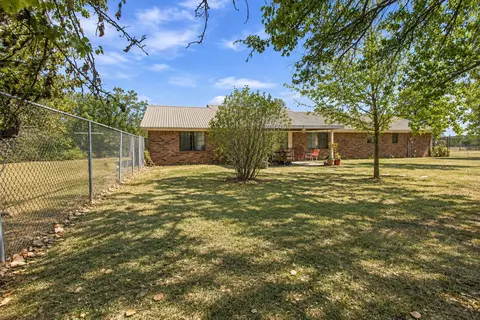 Exterior - 226 Cordell, Colbert, OK 74733 photo 7 of 7