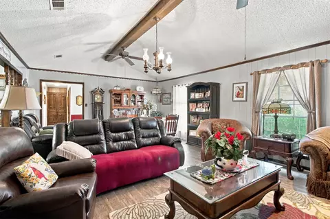 Living - 226 Cordell, Colbert, OK 74733 photo 2 of 2