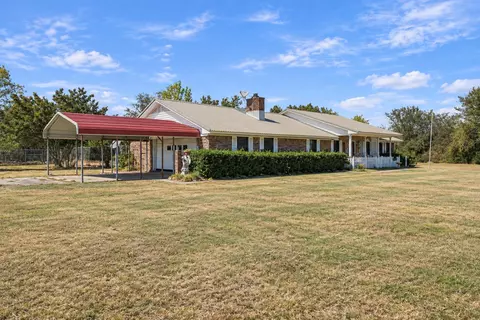 Other - 226 Cordell, Colbert, OK 74733 photo 1 of 3