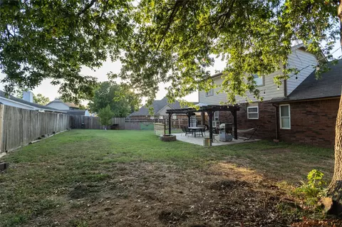 Exterior - 1146 E 137th St E, Glenpool, OK 74033 photo 8 of 12