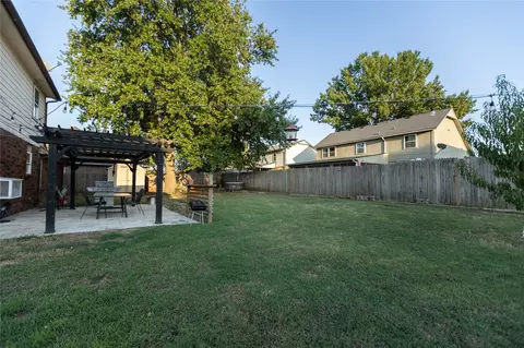 Exterior - 1146 E 137th St E, Glenpool, OK 74033 photo 5 of 12
