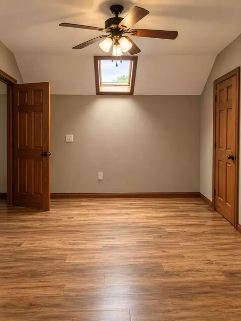 Bedroom - 21800 E 450 Rd, Pryor, OK 74361 photo 5 of 5