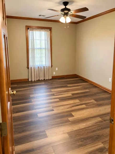 Bedroom - 21800 E 450 Rd, Pryor, OK 74361 photo 3 of 5