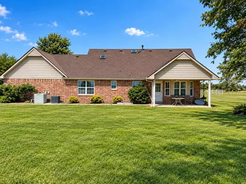 Exterior - 21800 E 450 Rd, Pryor, OK 74361 photo 2 of 3