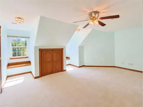 Bedroom - 25 E Shoreline Dr, Eufaula, OK 74432 photo 3 of 9