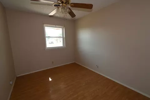 Bedroom - 452079 E 990 Rd, Vian, OK 74962 photo 5 of 8