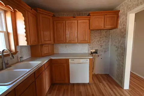 Kitchen - 452079 E 990 Rd, Vian, OK 74962 photo 3 of 7
