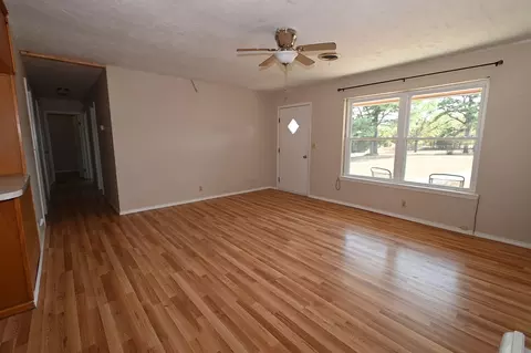 Living - 452079 E 990 Rd, Vian, OK 74962 photo 2 of 2