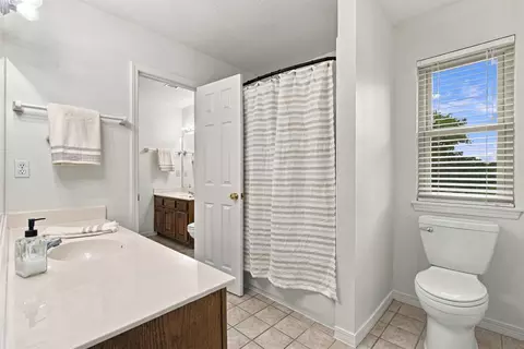 Bath - 5220 E 110th Pl, Tulsa, OK 74137 photo 6 of 6