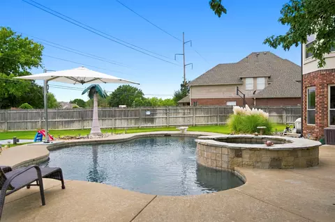 Exterior - 5220 E 110th Pl, Tulsa, OK 74137 photo 2 of 9