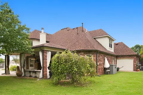 Exterior - 5220 E 110th Pl, Tulsa, OK 74137 photo 7 of 9