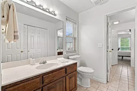 Bath - 5220 E 110th Pl, Tulsa, OK 74137 photo 5 of 6