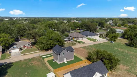 View/Area - 1048 E Young Pl, Tulsa, OK 74106 photo 2 of 7