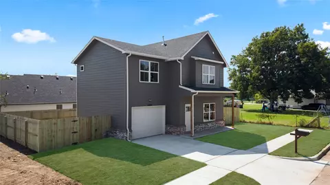 Exterior - 1048 E Young Pl, Tulsa, OK 74106 photo 5 of 8