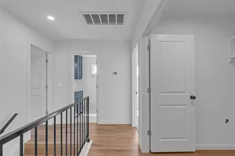 Entry Way - 1048 E Young Pl, Tulsa, OK 74106 photo 9 of 10