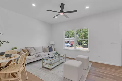 Living - 1048 E Young Pl, Tulsa, OK 74106 photo 4 of 5