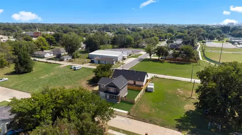 View/Area - 1048 E Young Pl, Tulsa, OK 74106 photo 3 of 7