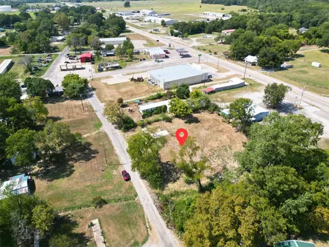 E Conway, Allen, OK 74825 photo 2