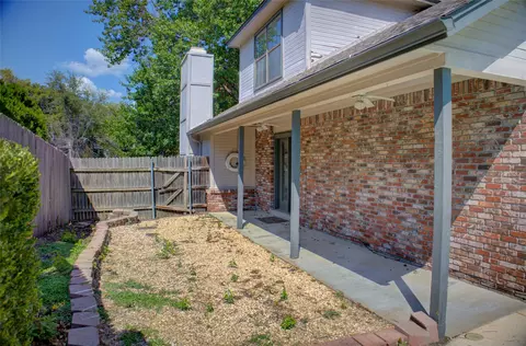 Exterior - 7422 E 65th Pl, Tulsa, OK 74133 photo 2 of 12