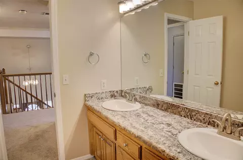 Bath - 7422 E 65th Pl, Tulsa, OK 74133 photo 10 of 10