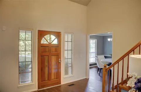 Entry Way - 7422 E 65th Pl, Tulsa, OK 74133 photo 3 of 8