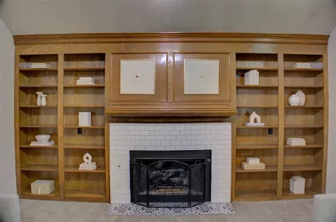 Living - 7422 E 65th Pl, Tulsa, OK 74133 photo 6 of 9