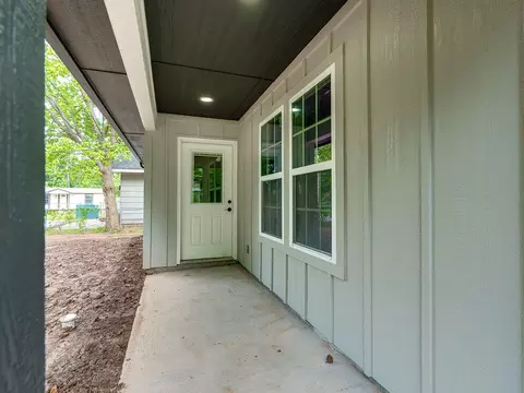Exterior - 1319 Wolfe Ln, Ada, OK 74820 photo 4 of 4