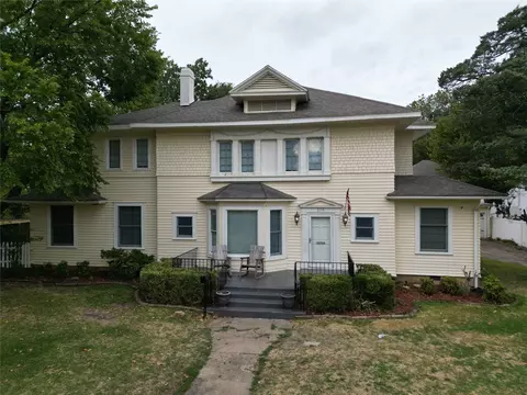 219 F St SW, Ardmore, OK 73401