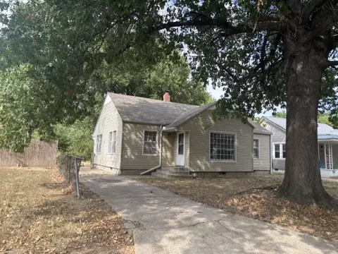 1620 Hayes St, Muskogee, OK 74403