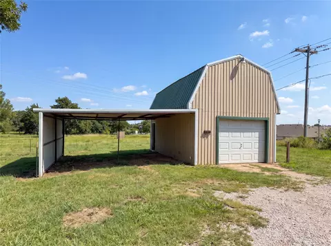 Exterior - 20509 E Reno Ave, Harrah, OK 73045 photo 2 of 4