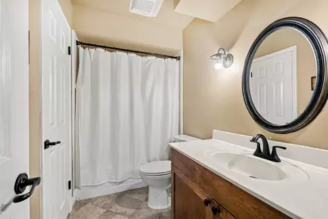 Bath - 5401 E 65th St, Tulsa, OK 74136 photo 9 of 9