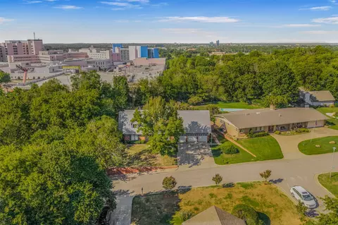 View/Area - 5401 E 65th St, Tulsa, OK 74136 photo 2 of 4