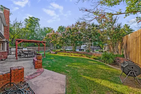 Exterior - 5401 E 65th St, Tulsa, OK 74136 photo 25 of 27