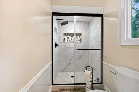 Bath - 5401 E 65th St, Tulsa, OK 74136 photo 3 of 9