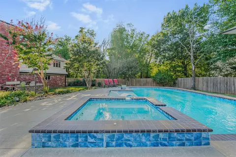 Exterior - 5401 E 65th St, Tulsa, OK 74136 photo 13 of 27